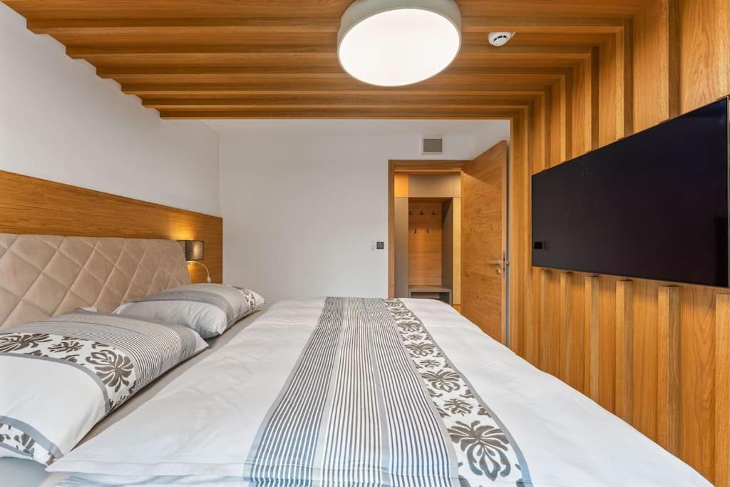 Residence Koubek - Utulny Apartman S Vyhledem A Parkovanim Spindleruv Mlyn Bagian luar foto